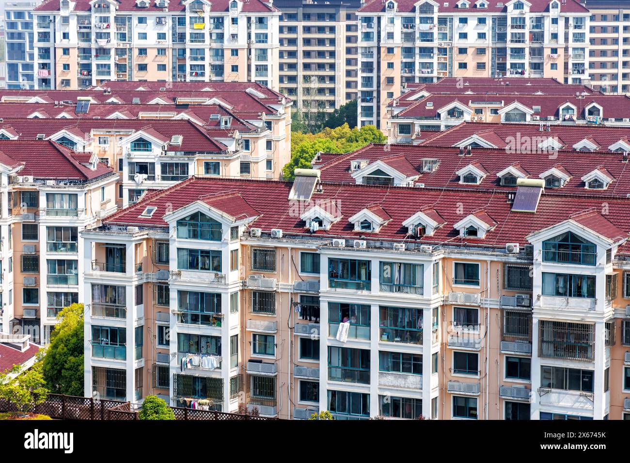 Immobili immobili residenziali edifici economia crisi finanziaria argomento a Shanghai, Cina Foto Stock