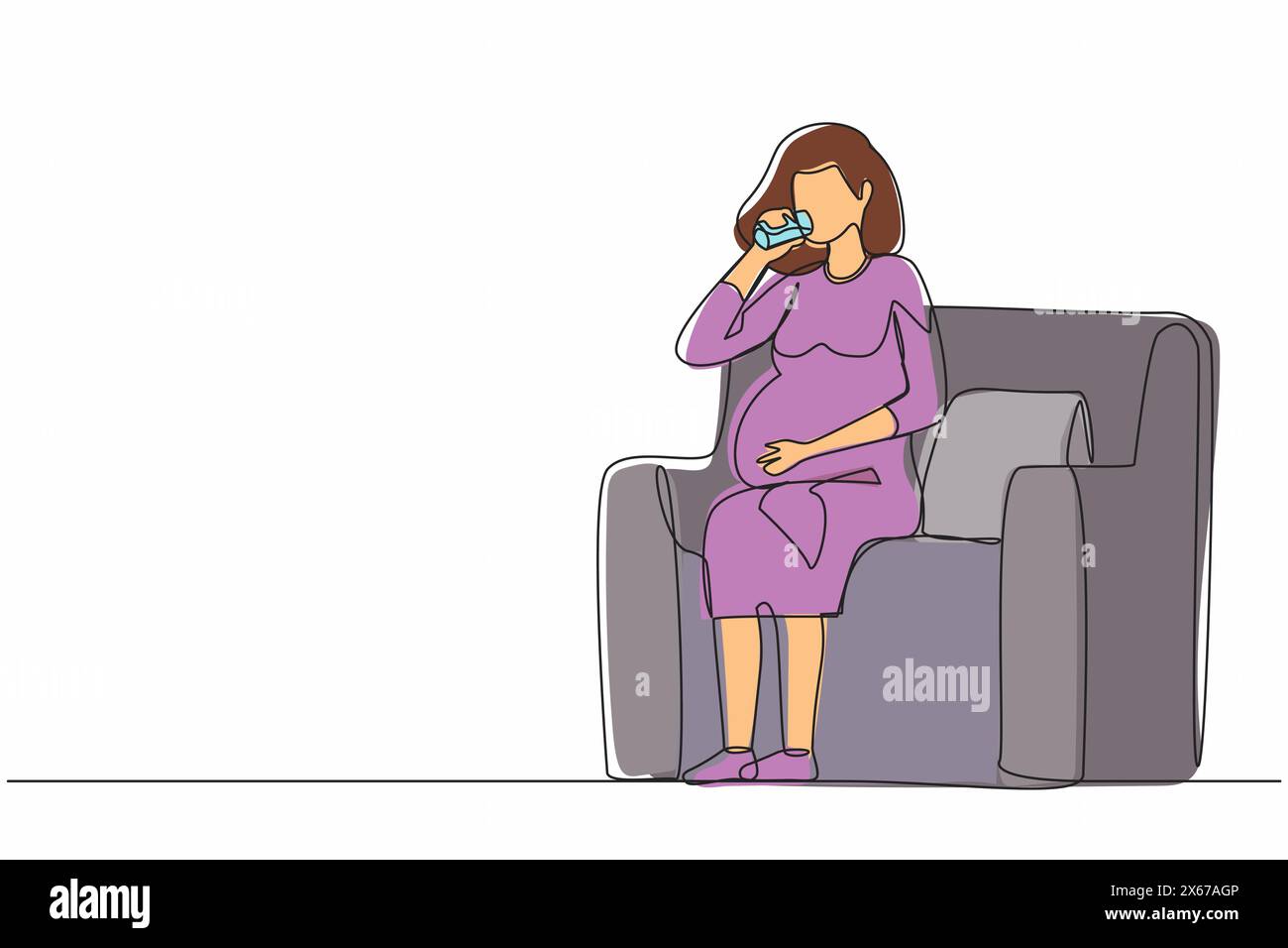 Linea singola continua che disegna una donna incinta che beve acqua seduto sul divano. Le donne in attesa si riposano a casa con il vetro. Gravidanza, assistenza sanitaria, Thir Illustrazione Vettoriale