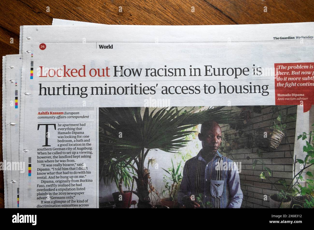 "Bloccato su come il razzismo in Europa stia danneggiando l'accesso delle minoranze agli alloggi”, il quotidiano Guardian ha pubblicato un articolo sulla discriminazione razziale dell'UE, articolo 9 maggio 2024, Regno Unito Foto Stock
