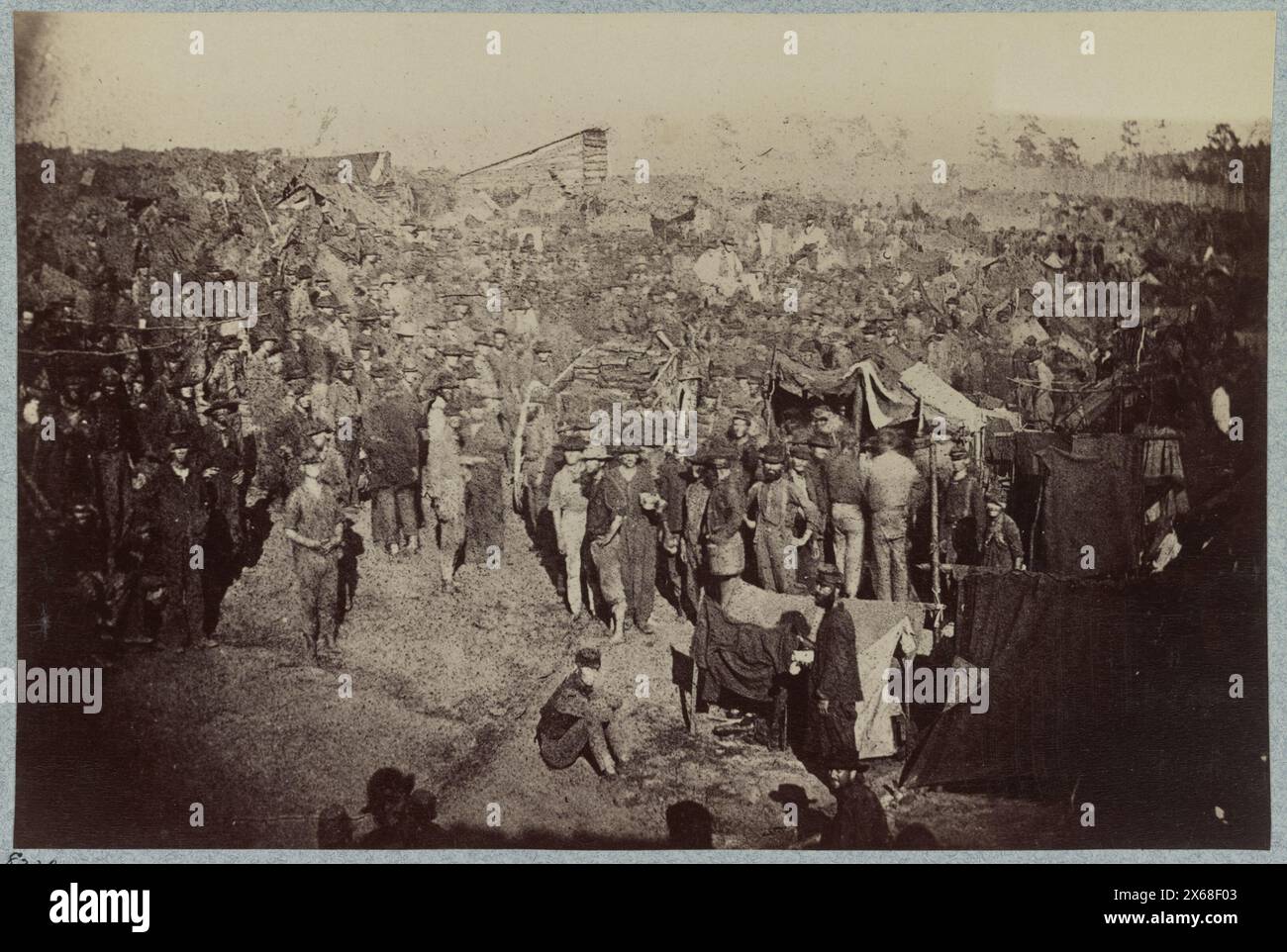 Andersonville Prison, GA, 17 agosto 1864. Emissione di razioni, vista dal cancello principale, fotografie della Guerra civile 1861-1865 Foto Stock