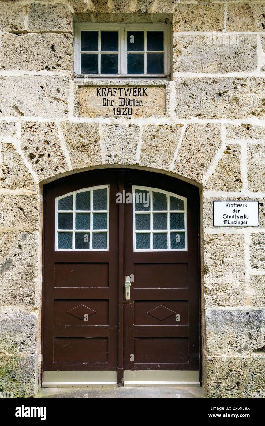 Bad Urach - Seeburg, la centrale elettrica di Seeburg fu costruita nel 1920 da Christian Döbler e fu utilizzata per fornire energia elettrica ai cementifici di Münsingen. La centrale elettrica può essere visitata su richiesta presso la società di servizi pubblici di Münsingen Foto Stock