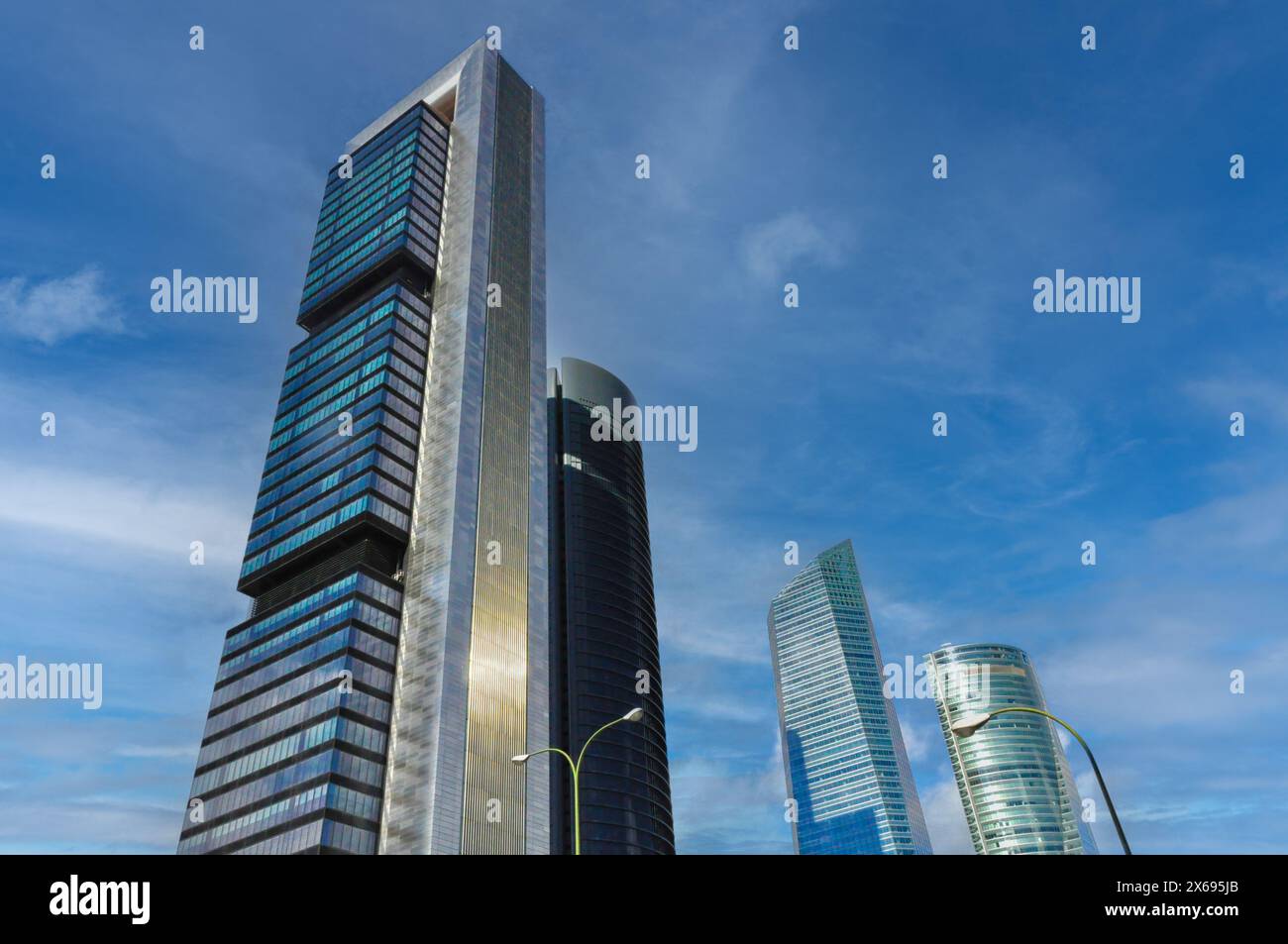 Grattacieli nel quartiere finanziario di Madrid Foto Stock