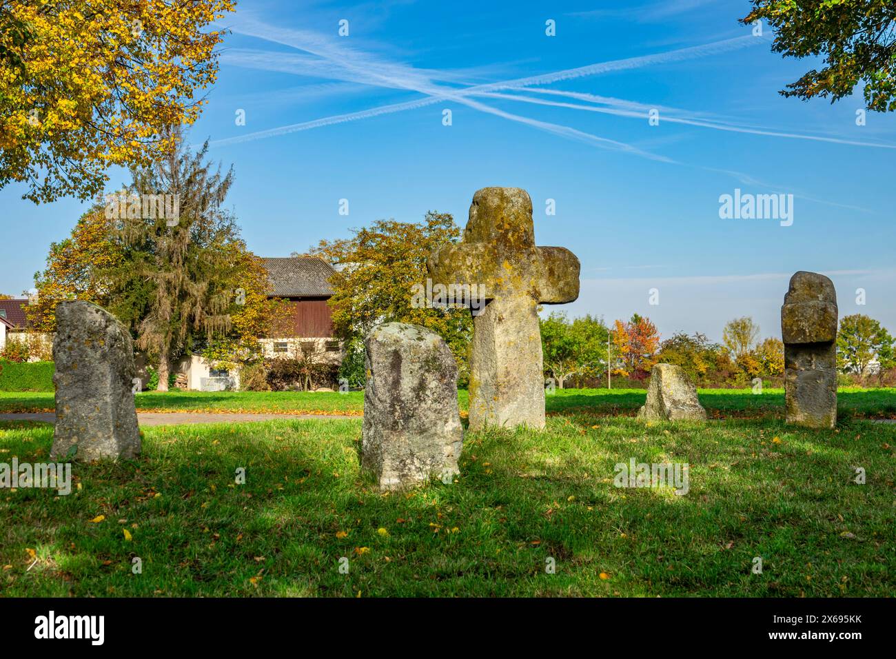 Filderstadt - Plattenhardt, l'espiazione attraversa lo storico percorso circolare, secondo la leggenda vi erano una volta otto croci erette qui in memoria di una fatale lotta tra sette fratelli della famiglia dei signori di Plattenhardt Foto Stock