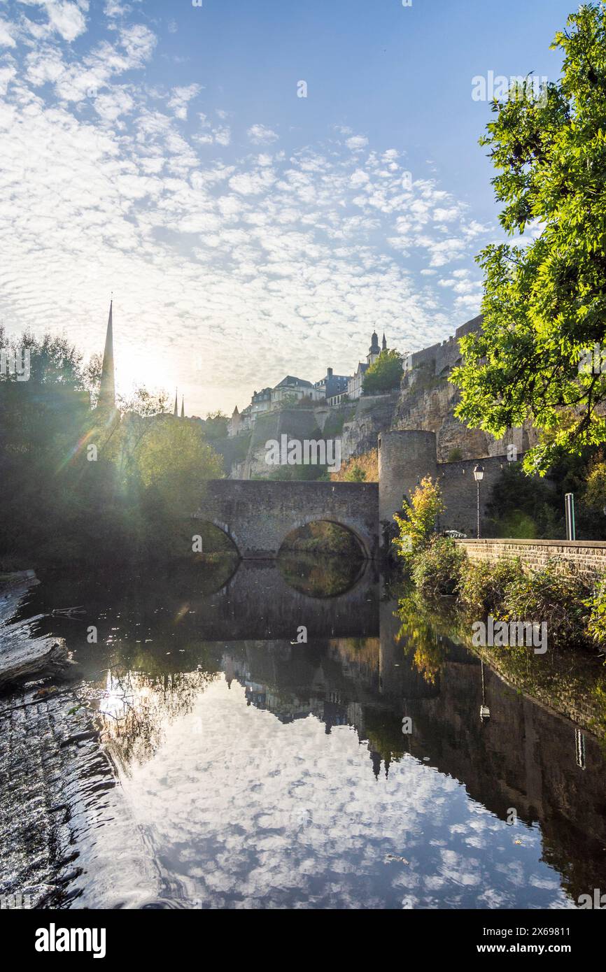 Città di Lussemburgo (Lussemburgo, Letzebuerg), Mura di Venceslao, ponte Stierchen, fiume Alzette in Lussemburgo Foto Stock