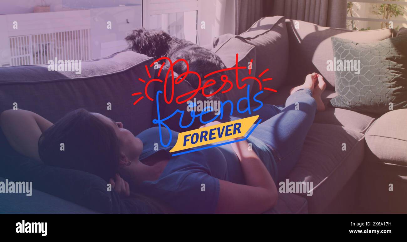 Immagine dei migliori amici per sempre testo su donna caucasica che giace con il cane Foto Stock