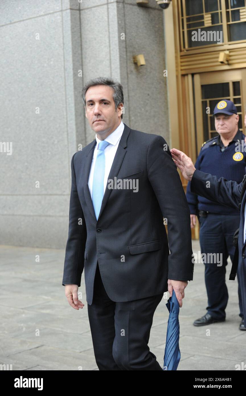 New York, Stati Uniti. 16 aprile 2018. Michael Cohen lascia l'edificio della Corte Federale di New York dopo un giorno di udienze riguardanti i pagamenti di denaro per conto di Donald Trump a Stormy Daniels prima delle elezioni presidenziali del 2016. (Foto di Catherine Nance/SOPA Images/Sipa USA) credito: SIPA USA/Alamy Live News Foto Stock