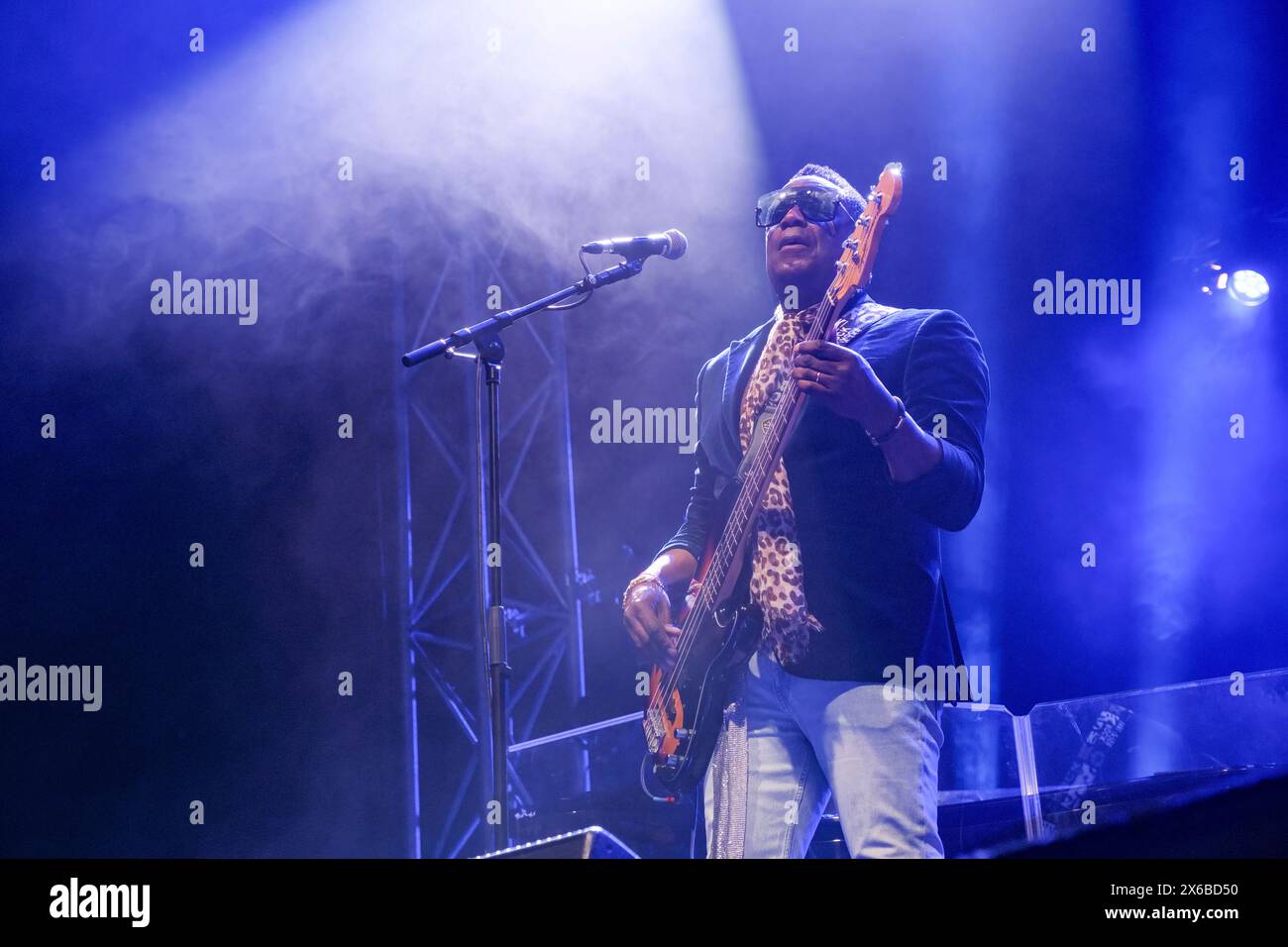 Andrew Levy dei Brand New Heavies si esibisce al Cheltenham Jazz Festival, Regno Unito. 3 maggio 2024 Foto Stock