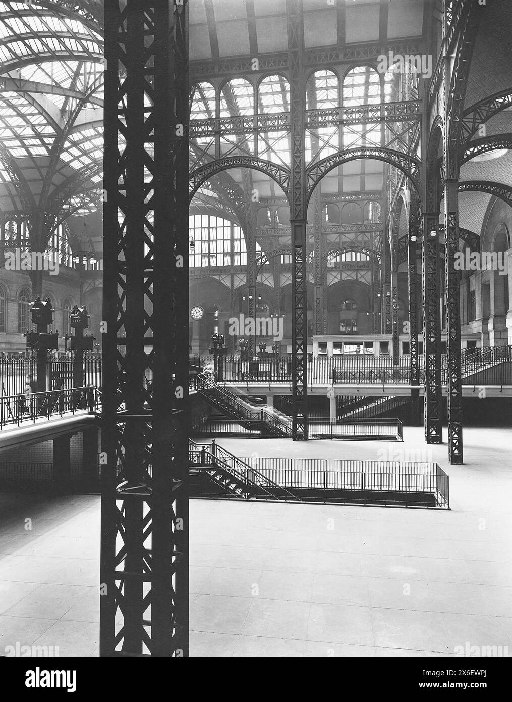 Pennsylvania Station, vista interna, New York City, New York, Stati Uniti, Berenice Abbott, Federal Art Project, "Changing New York", 1936 Foto Stock
