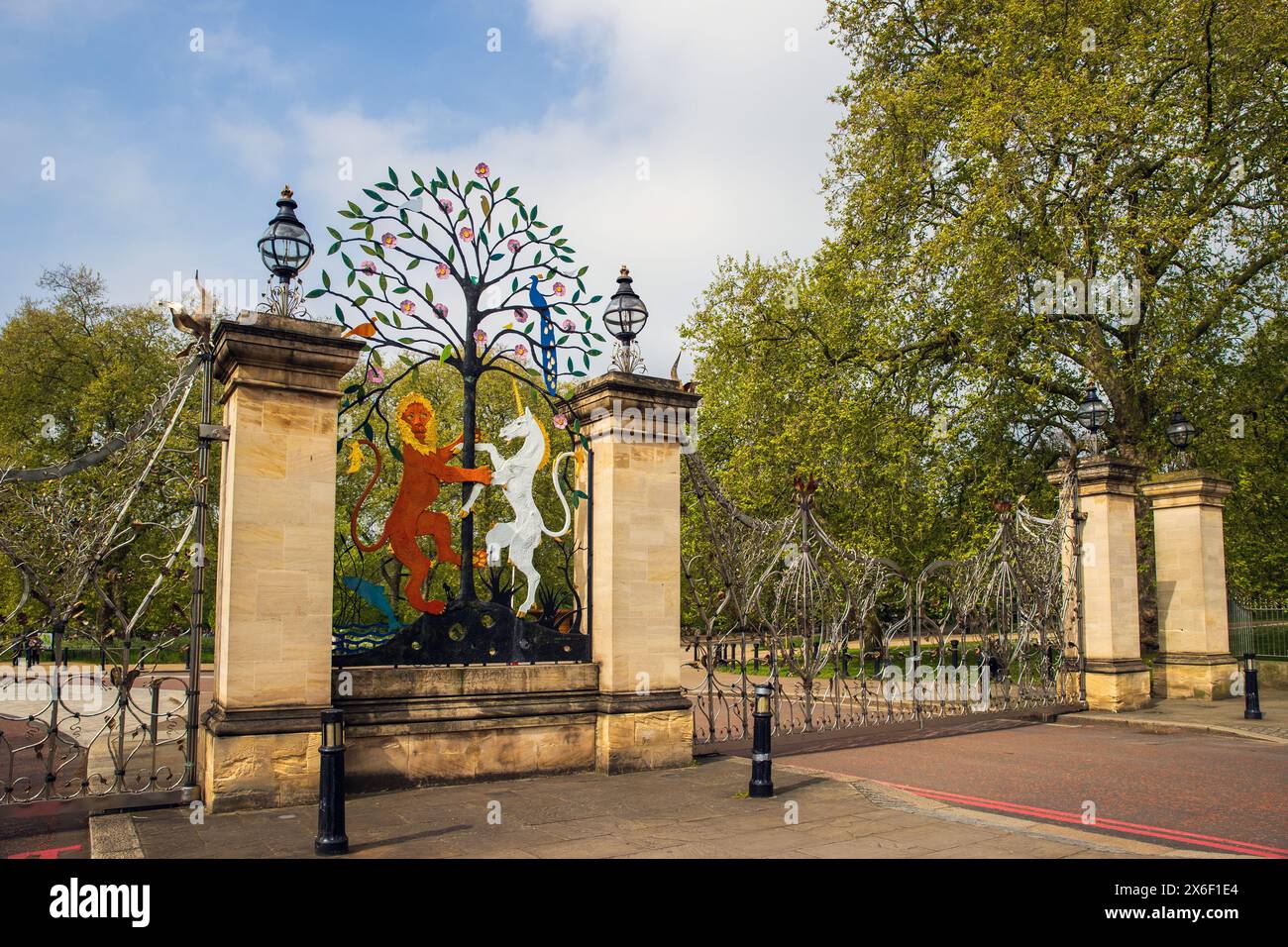 Queen Elizabeth Gate, Hyde Park, Londra, mercoledì 1° maggio, 2024. foto: David Rowland / One-Image.com Foto Stock