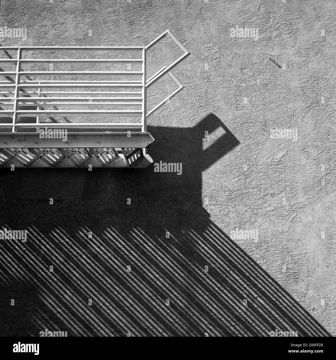 HB50106-00...... NEW MEXICO - fuga di fuoco e ombre a burro Alley, Santa Fe. Foto Stock