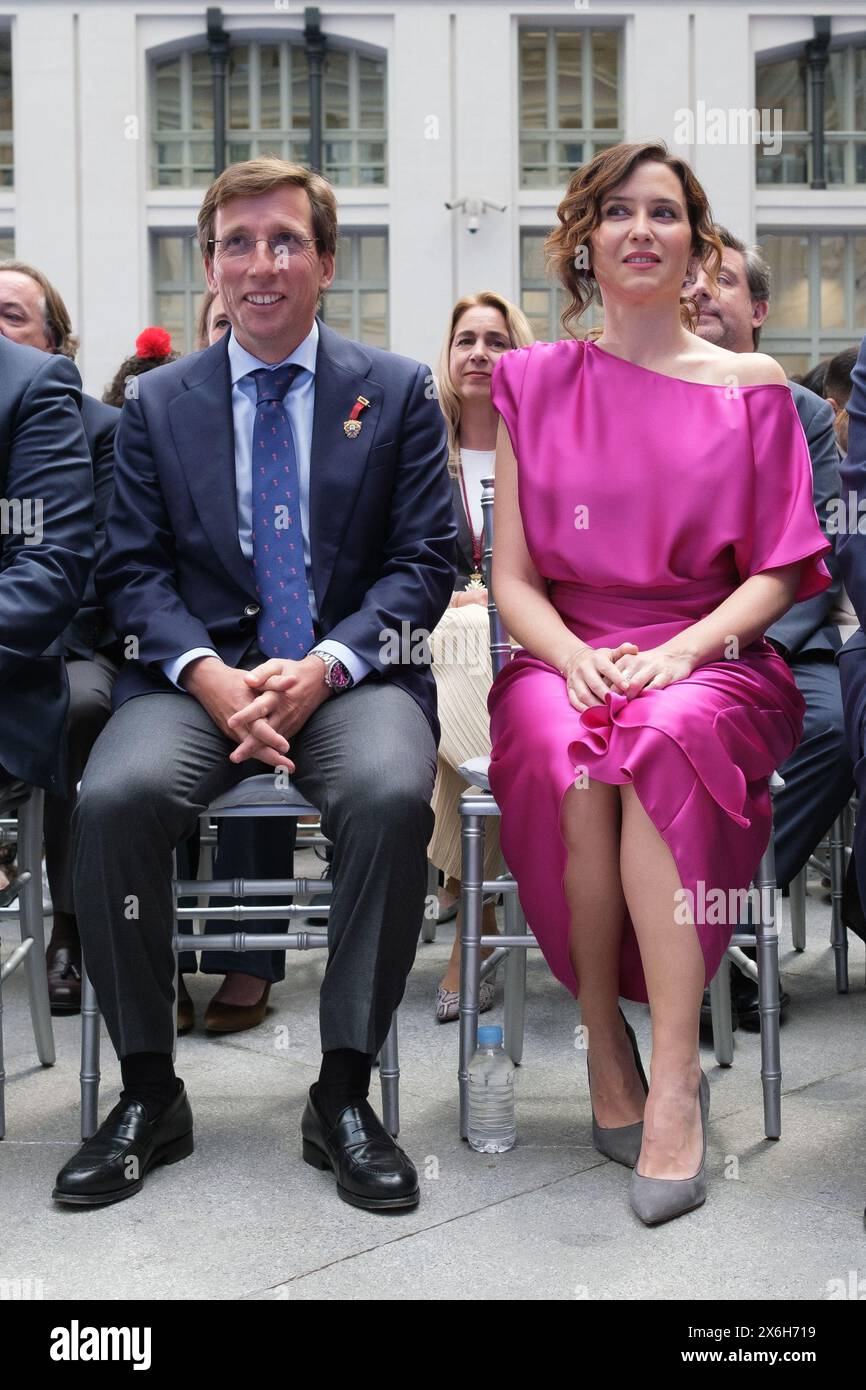 Madrid, Spagna. 15 maggio 2024. sabel Diaz Ayuso e José Luis Martínez-Almeida partecipano ai riconoscimenti onorari del comune di Madrid San Isidro al Palazzo di cristallo di Madrid, 15 maggio 2024 Spagna Credit: SIPA USA/Alamy Live News Foto Stock