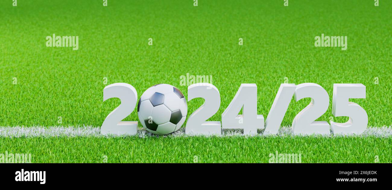 Concetto della stagione calcistica 2024/2025. Un pallone da calcio all'interno del testo 2 24/25 su un prato con una linea come marcatura di gesso. Formato banner Web. Foto Stock