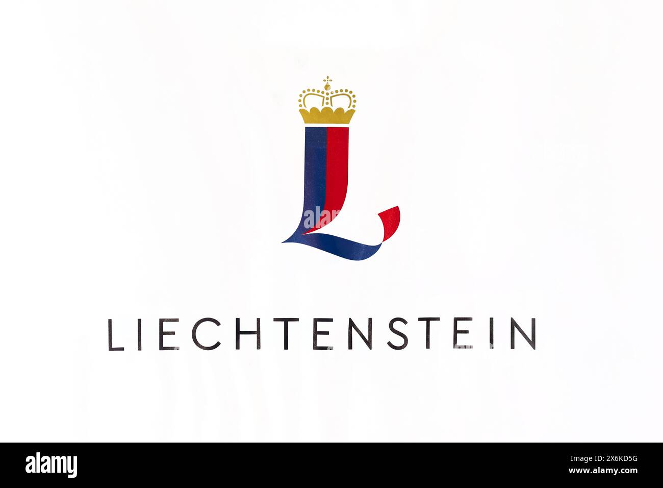 Vaduz, Liechtenstein - 11 agosto 2023: Logo Liechtenstein stampato su tessuto Foto Stock