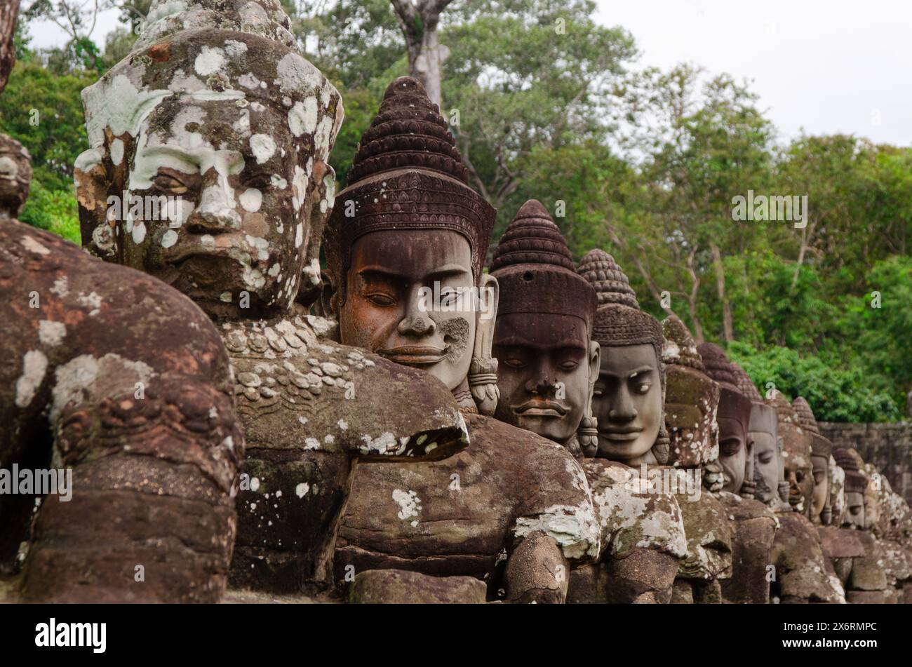 Sculture in pietra di Angkor Thom in Cambogia, Angkor Wat Foto Stock
