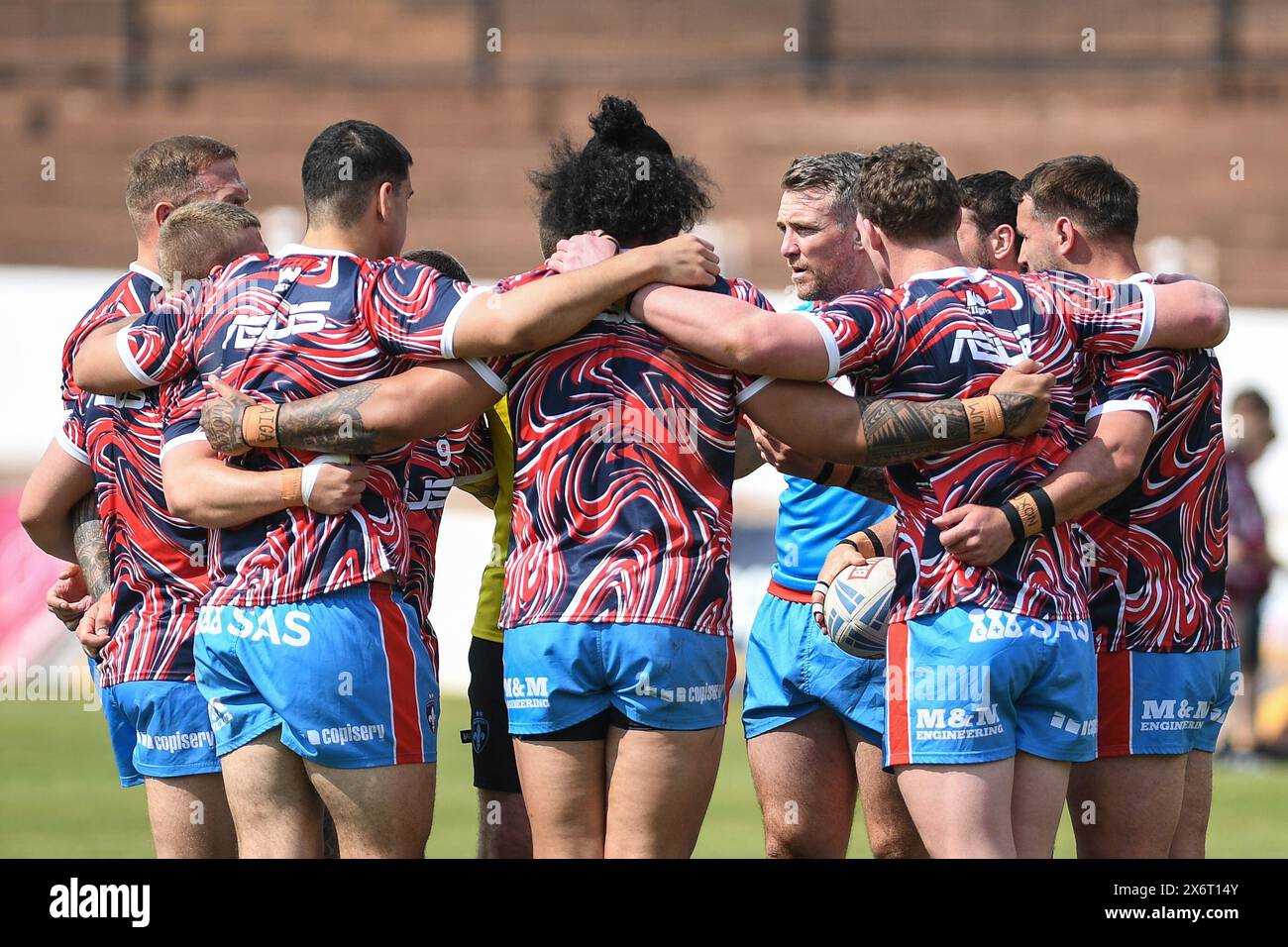 Bradford, Inghilterra - 12 maggio 2024 - il capitano di Wakefield Trinity, Matty Ashurst, parla di avanti. Rugby League Betfred Super League , Bradford Bulls vs Wakefield Trinity all'Odsal Stadium, Bradford, UK Dean Williams Foto Stock