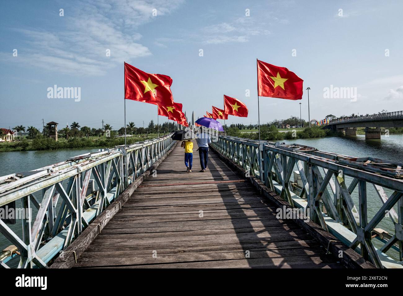 Ponte di Hien Luong, Vietnam, diciassettesimo parallelo, ponte tra il Vietnam del Nord e il Vietnam del Sud Foto Stock