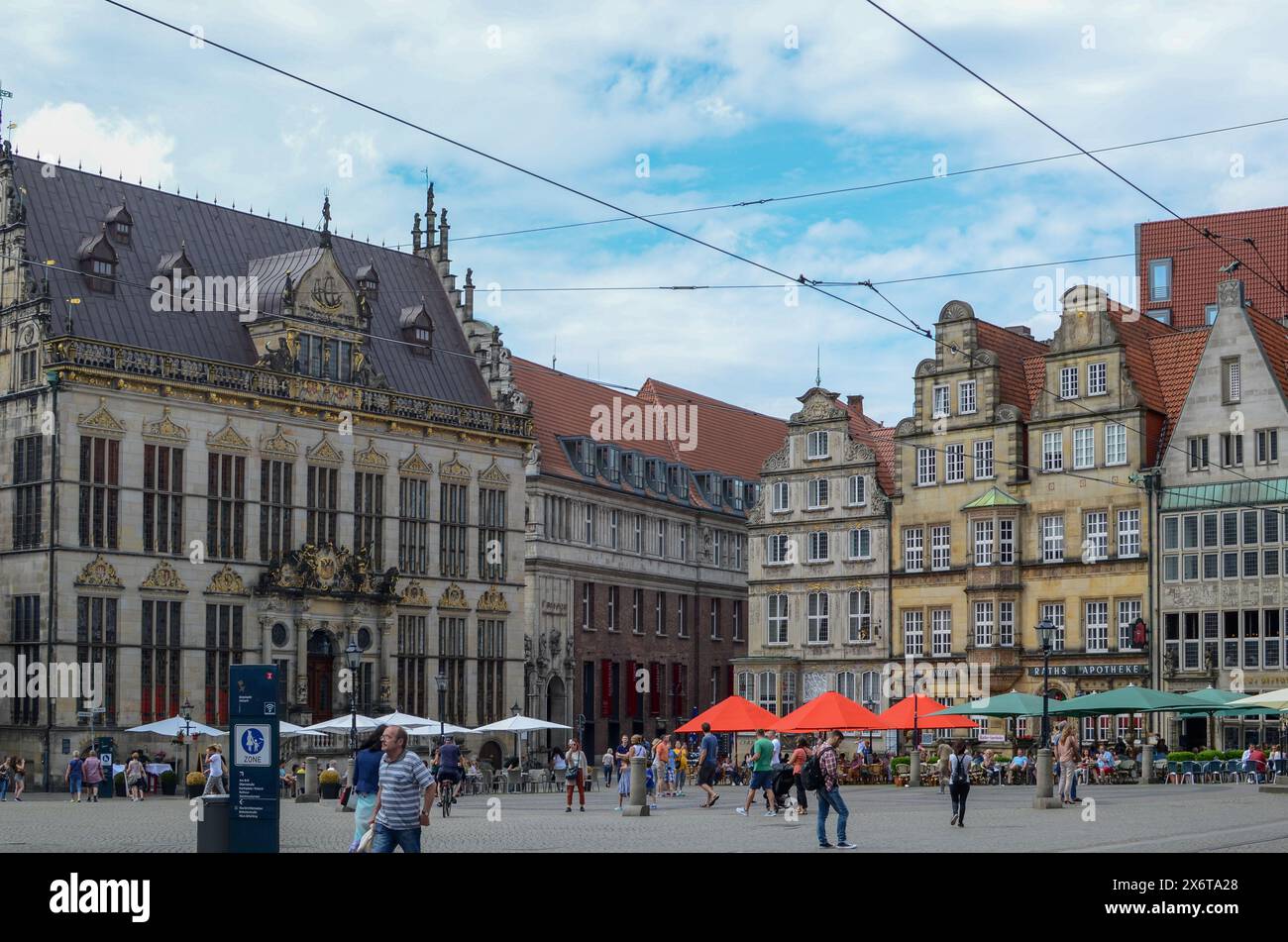 06.11.2017, Brema, Germania: Antica Piazza del mercato di Brema nel centro della città anseatica di Brema con vista Foto Stock