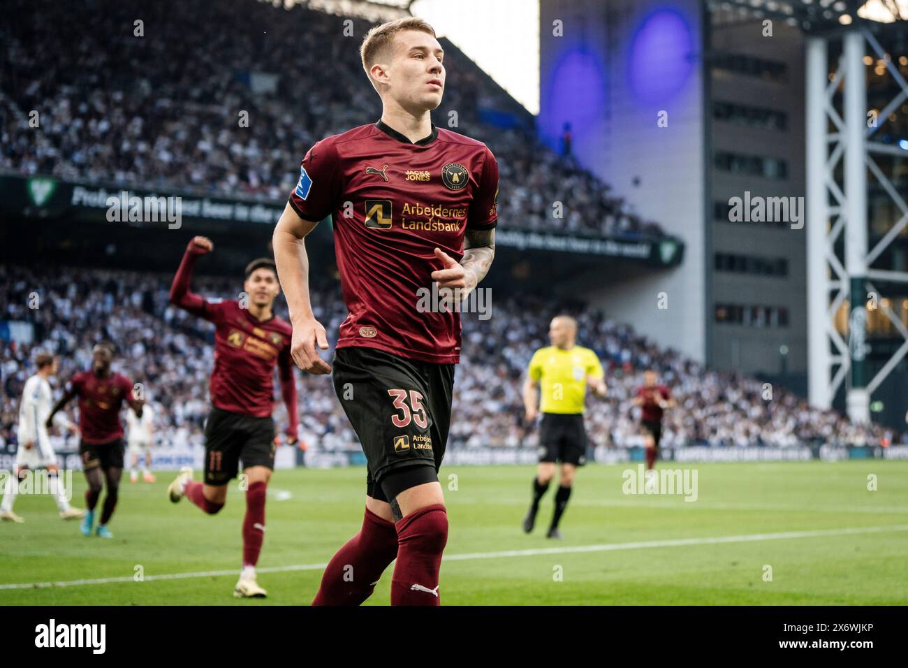 Danimarca. 16 maggio 2024. Rigon Matos Charles del Midtjylland dopo aver segnato a 0-2 durante la partita di 3F Super League tra FC Copenhagen e FC Midtjylland a Parken a Copenaghen, giovedì 16 maggio 2024. (Foto: Mads Claus Rasmussen/Ritzau Scanpix) credito: Ritzau/Alamy Live News Foto Stock