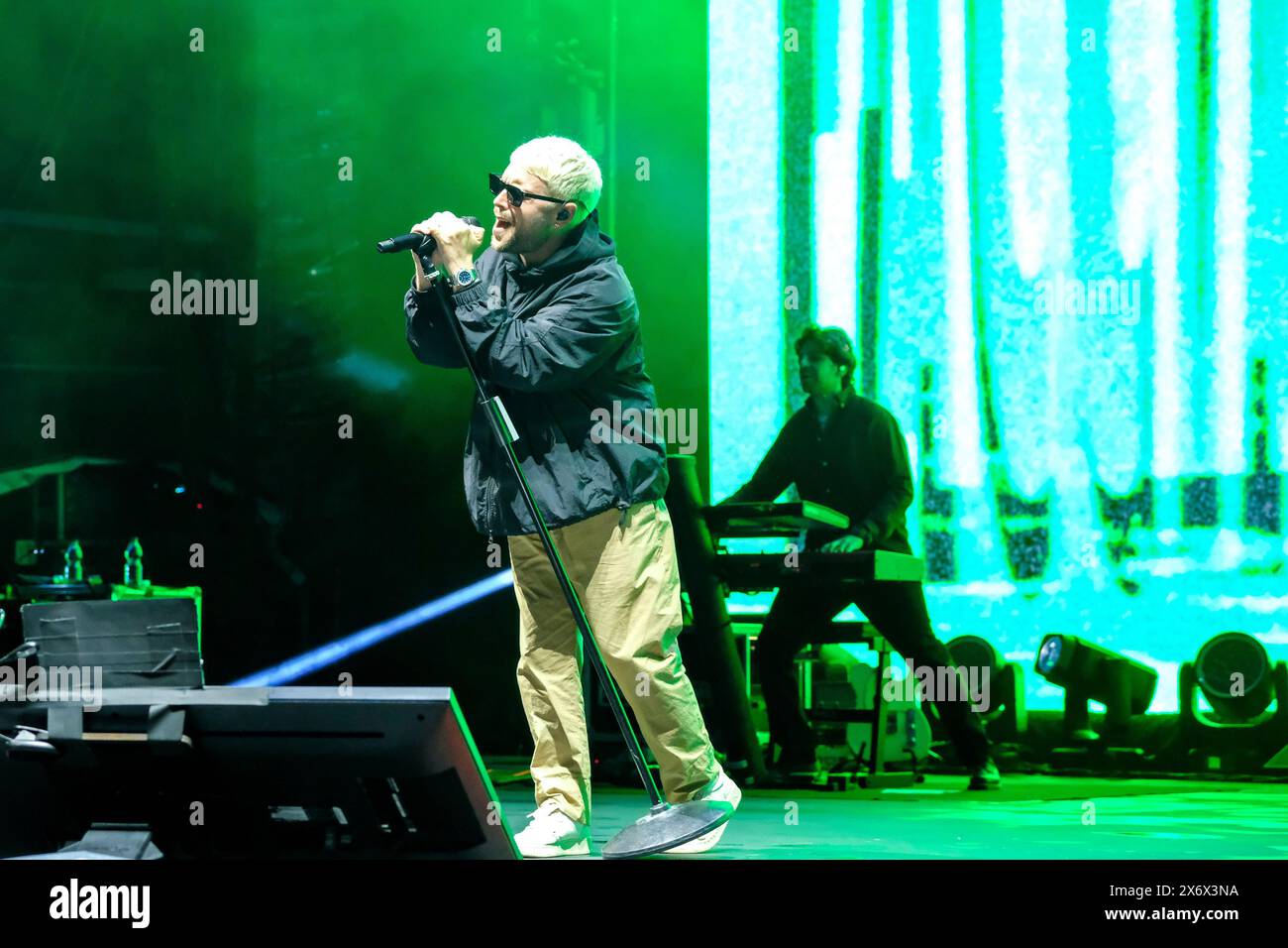 I cantautori italiani Gazzelle, pseudonimo di Flavio Bruno Pardini, sul palco dell'Arena di Verona per la sua speciale esibizione dal vivo "16.05.24 - Arena di Verona" il 16 maggio 2024 a Verona, Italia. Foto Stock