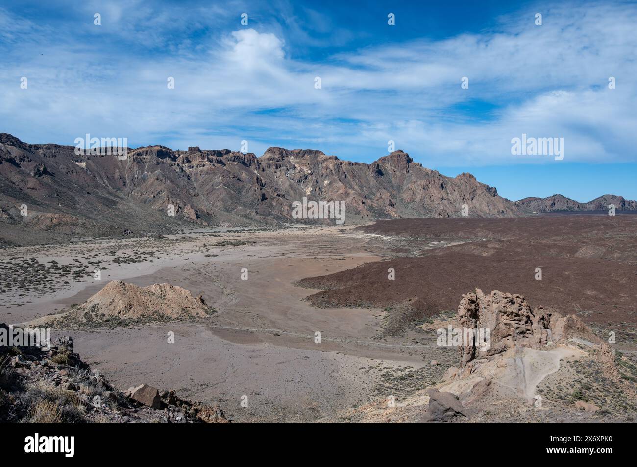 Montagne Caldera De Las Cañadas nel Parco Nazionale El Teide a Tenerife Foto Stock