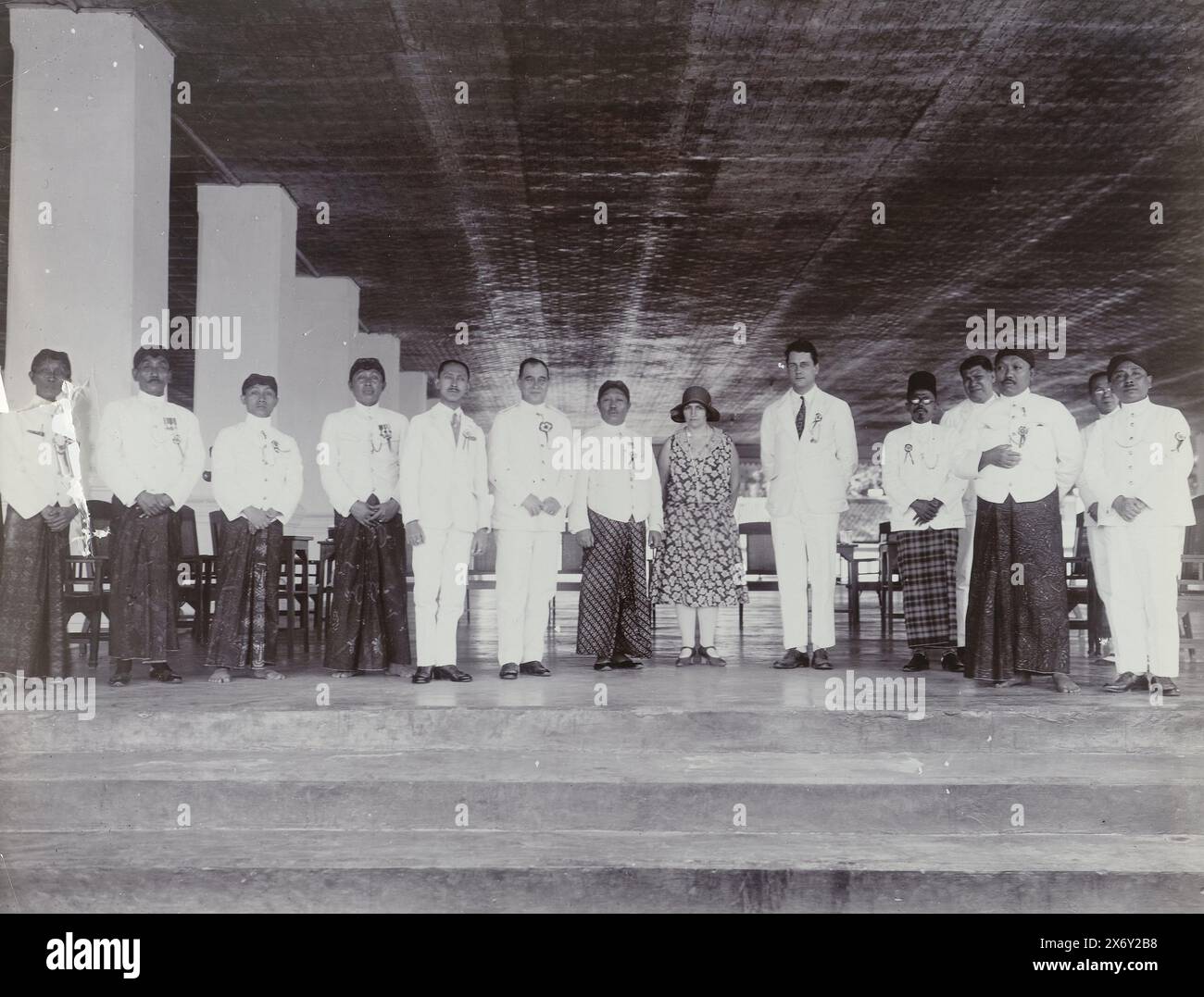 Una società in solo, foto di gruppo di una società in solo., fotografia, anonima, solo, 1929, supporto fotografico, altezza, 21,5 cm x larghezza, 27,5 cm Foto Stock