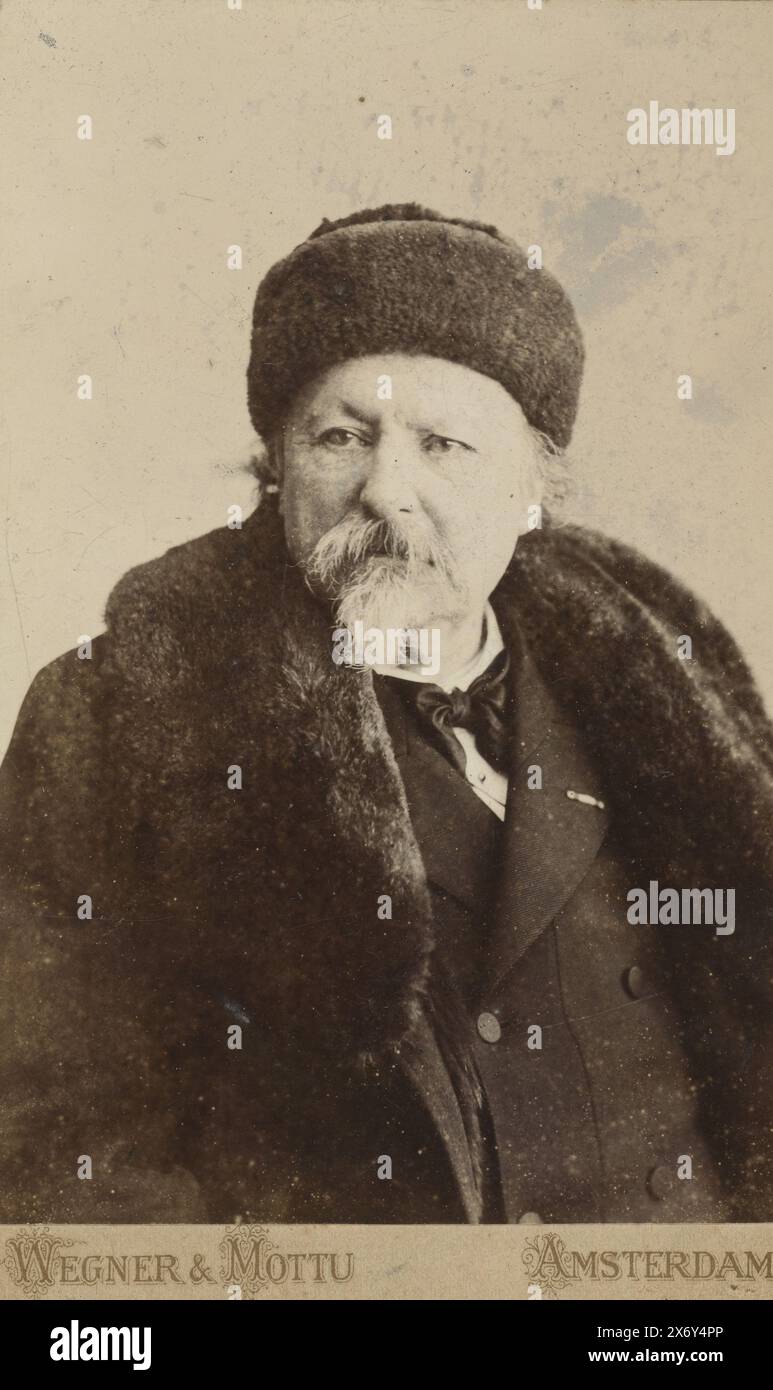 Ritratto di Johan Philip van der Kellen (1831-1906), direttore del Gabinetto della Stampa di Stato, fotografia di gabinetto, Wegner & Mottu, (menzionato sull'oggetto), Amsterdam, c. 1890 - 1906, carta baryta, altezza, 147 mm x larghezza, 96 mm Foto Stock