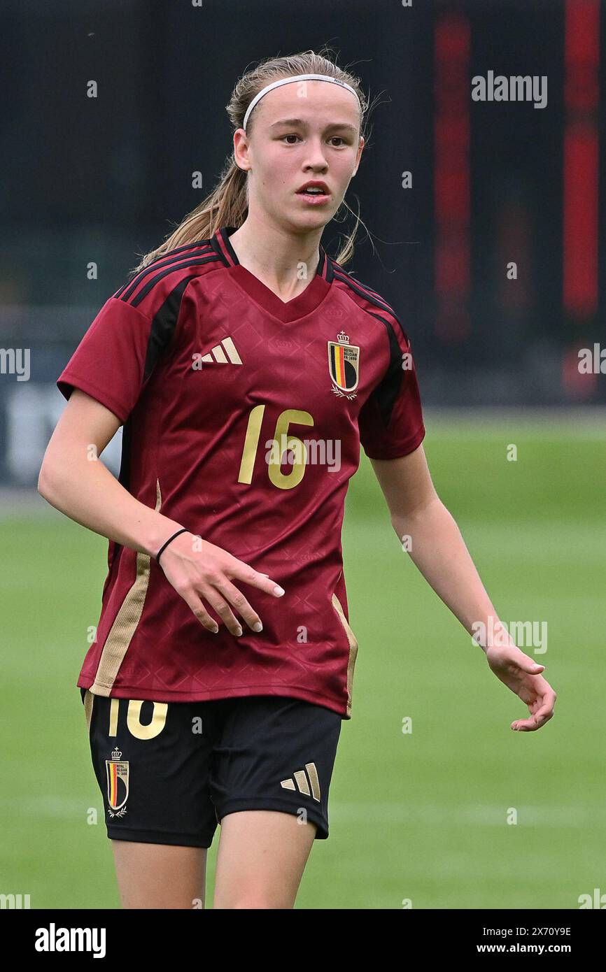 Tubize, Belgio. 16 maggio 2024. Lillemor Lehoucq (16) del Belgio, nella foto di giovedì 16 maggio 2024 a Tubize, in Belgio, durante una partita amichevole di calcio tra le nazionali under 16, chiamate le fiamme rosse, e la Germania. Crediti: Sportpix/Alamy Live News Foto Stock