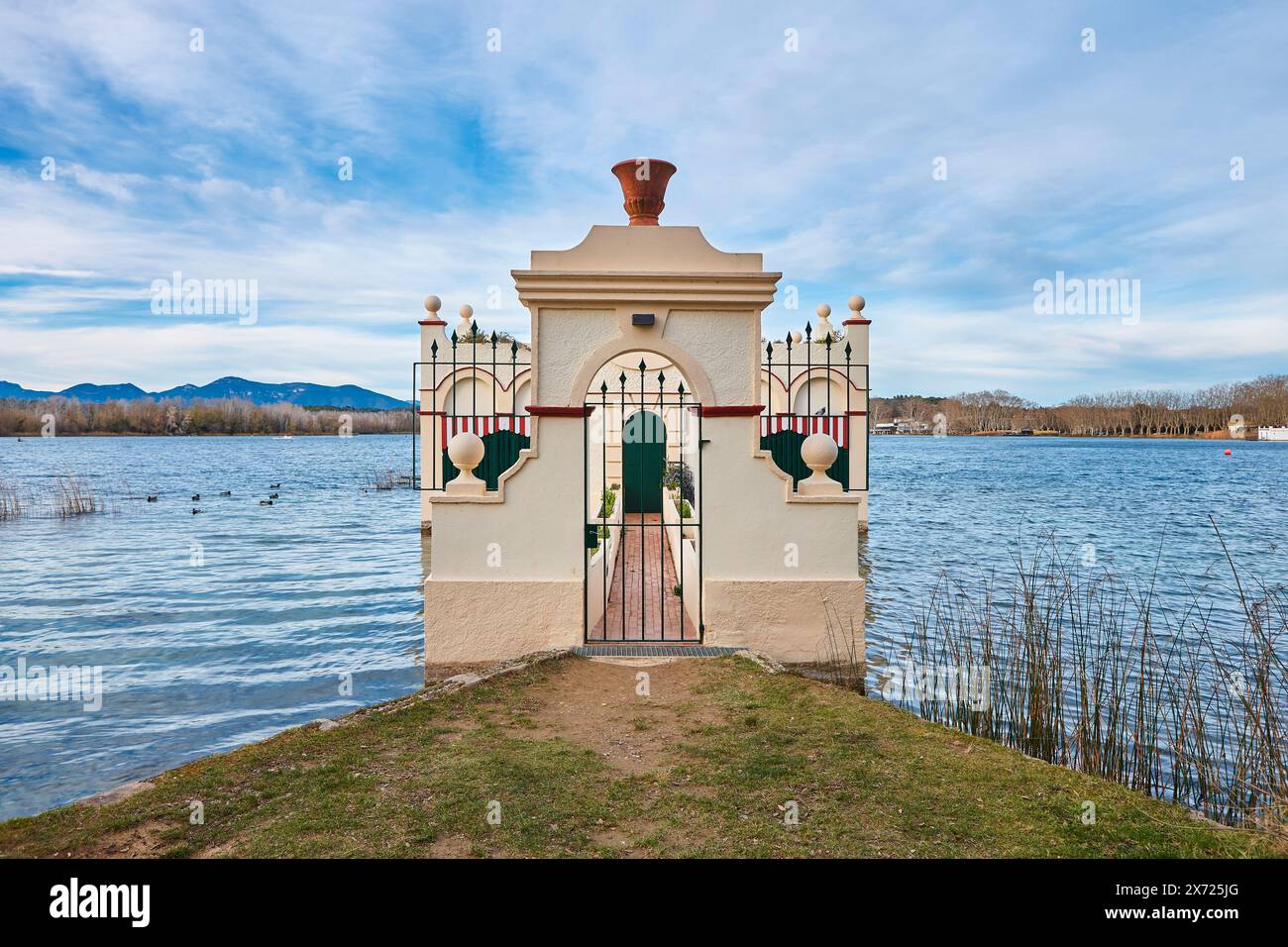 Bancarelle tradizionali al lago Banyoles. Girona, Catalogna. Spagna Foto Stock