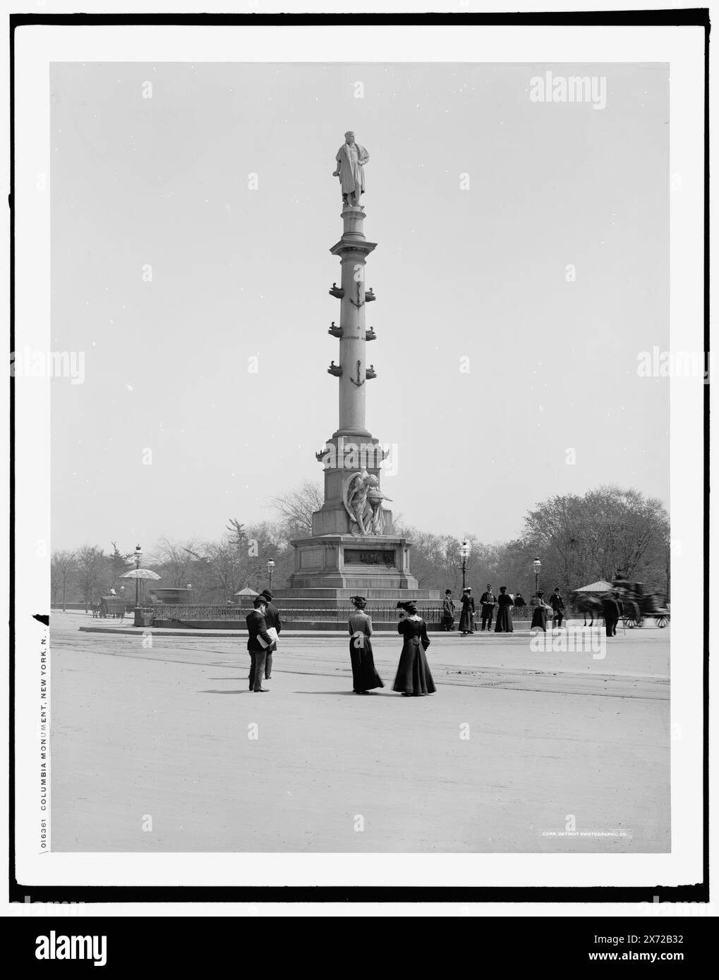 Columbia, ovvero Columbus Monument, New York, N.Y., Detroit Publishing Co. N.. 016361., Gift; State Historical Society of Colorado; 1949, Columbus, Cristoforo, statue. , Monumenti e memoriali. , Scultura. , Stati Uniti, New York (Stato), New York. Foto Stock