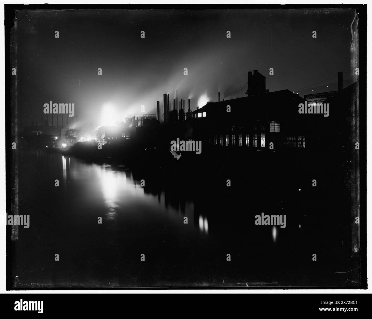 Ferriere di notte, Pittsburgh, Pa., titolo da giacca., "G 8168" su negativo., Detroit Publishing Co. N. 500303., Gift; State Historical Society of Colorado; 1949, Iron Industry. , Notte. , Impianti industriali. , Illuminazione. , Stati Uniti, Pennsylvania, Pittsburgh. Foto Stock