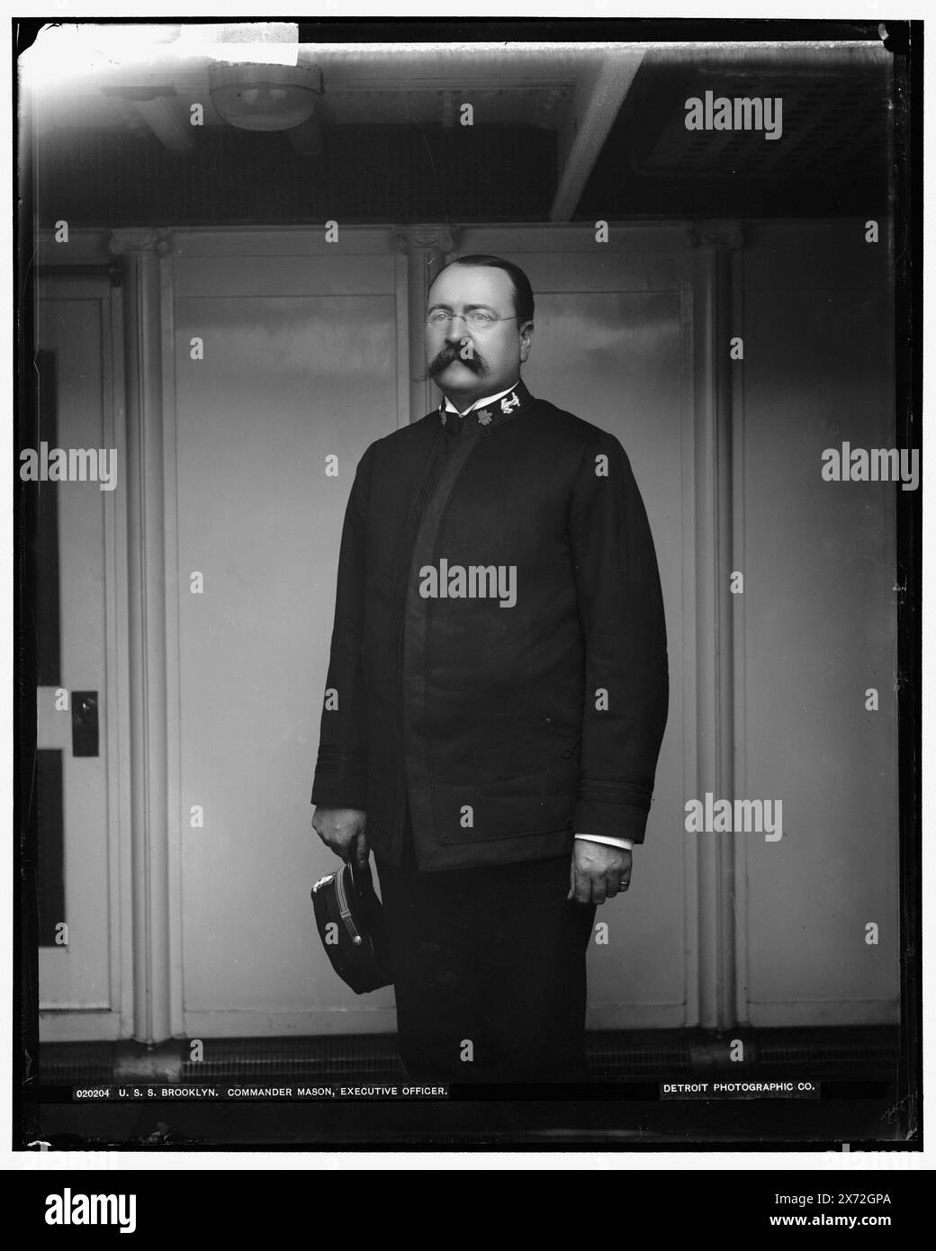 U.S.S. Brooklyn, Comandante Mason, Executive Officer, Attribution based on negative D4-32235., '636' on negative., Detroit Publishing Co. N. 020204., Gift; State Historical Society of Colorado; 1949, Brooklyn (Cruiser) , Stati Uniti., Navy. , Ufficiali militari, americani. Foto Stock