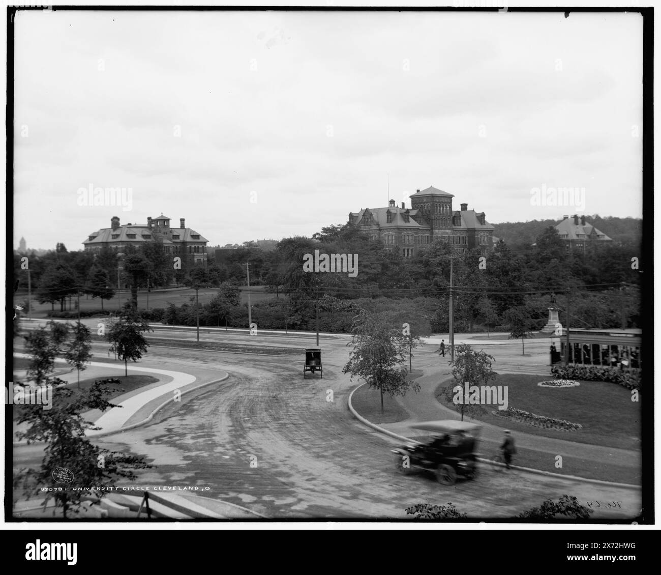 University Circle, Cleveland, Ohio, Case Western Reserve University., 'No. 64 G.F.C.' su negative., Detroit Publishing Co. No 070781., Gift; State Historical Society of Colorado; 1949, Università e college. , Strutture educative. , Plazas. , Stati Uniti, Ohio, Cleveland. Foto Stock