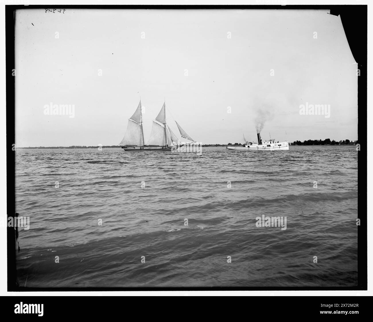 Steamer, Tug, Gladiator e Tow, titolo da giacca, Detroit Publishing Co. N. 032348., Gift; State Historical Society of Colorado; 1949, rimorchiatori. , Yachts. Foto Stock