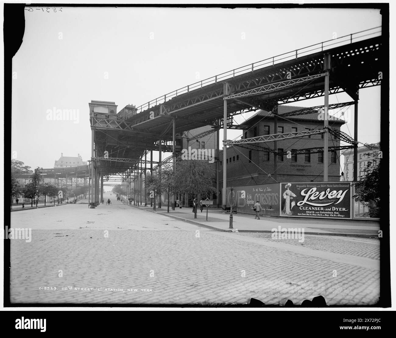 110th Street 'l' station, New York, '2831 G' in negativo., Detroit Publishing Co. N. 018529., Gift; State Historical Society of Colorado; 1949, ferrovia sopraelevata. , Stati Uniti, New York (Stato), New York. Foto Stock