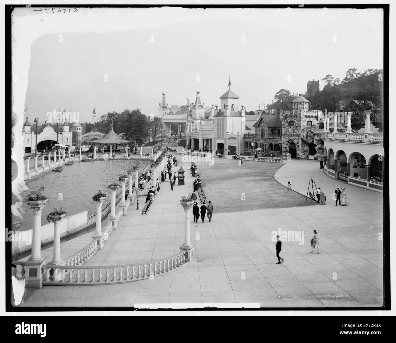 Luna Park, Pittsburgh, Pa., le immagini dei videodischi sono fuori sequenza; l'ordine effettivo da sinistra a destra è 1A-06942, 06941., 'G 2968', 'G 2969' su negativi., Detroit Publishing Co. N. 010925., Gift; State Historical Society of Colorado; 1949, parchi divertimenti. , Stati Uniti, Pennsylvania, Pittsburgh. Foto Stock