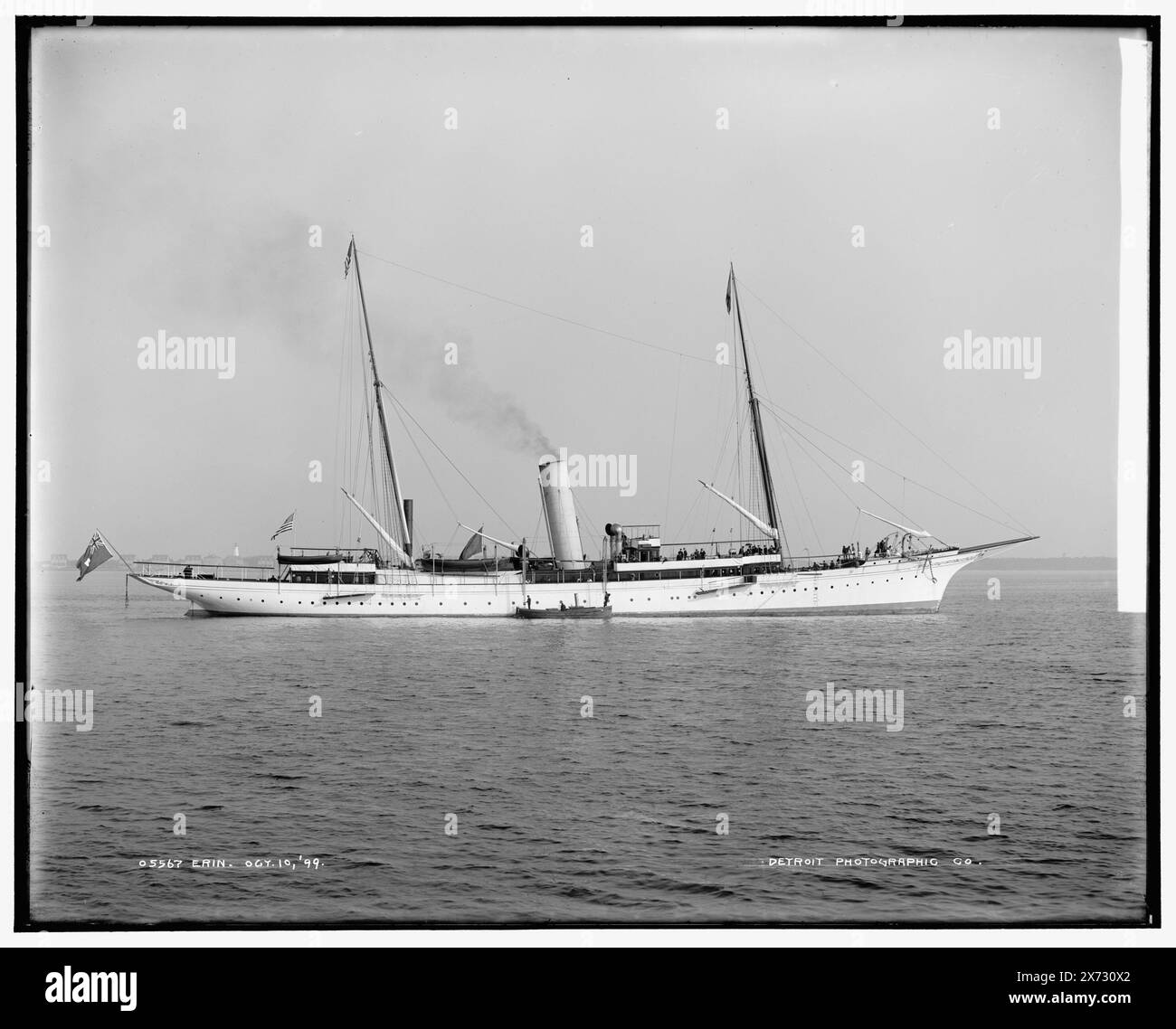 Erin, elencato in Detroit, Catalogo F (1899) come yacht di Sir Thomas Lipton., '30' su negative., Detroit Publishing Co. N. 05567., Gift; State Historical Society of Colorado; 1949., heading(s) in 610 Field(s) UnVerified, Erin (Steam yacht) , Steam Yachts. Foto Stock