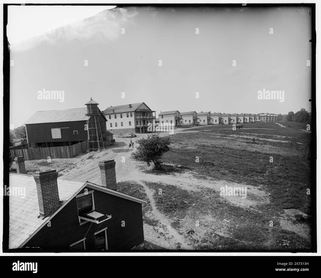 Ford Colliers, titolo da giacca, forse legato all'estrazione del carbone, Detroit Publishing Co. N. X 727., Gift; State Historical Society of Colorado; 1949, Labor Housing. Foto Stock