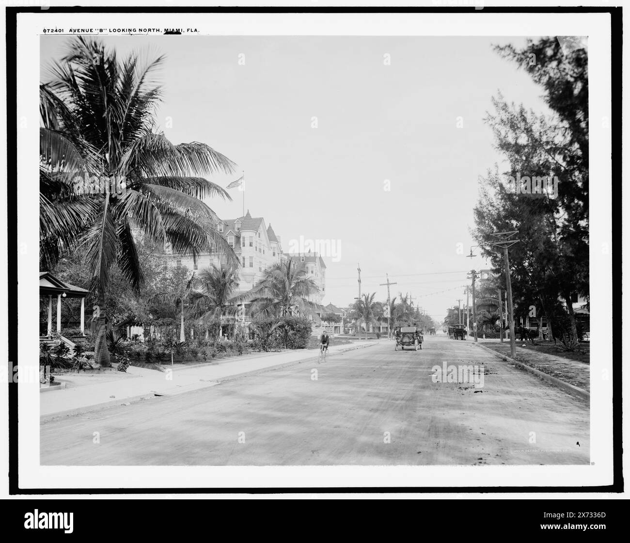 Avenue 'B', guardando a nord, Miami, Flag., Detroit Publishing Co. N. 072401., Gift; State Historical Society of Colorado; 1949, Streets. , Stati Uniti, Florida, Miami. Foto Stock