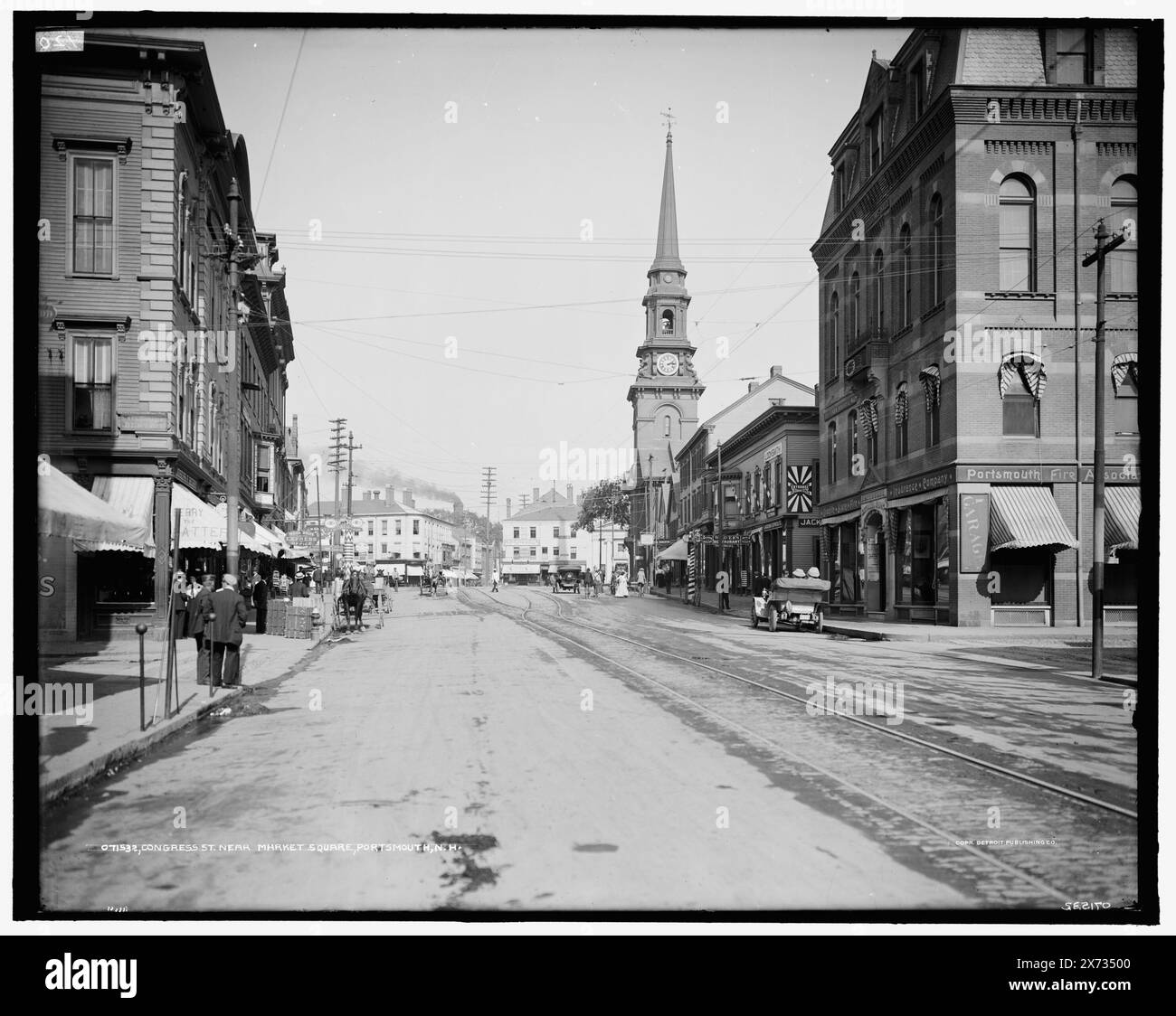 Congress St. Street, Near Market Square, Portsmouth, N.H., '120' in negativo., Detroit Publishing Co. n. 071532., Gift; State Historical Society of Colorado; 1949, Streets. , Strutture commerciali. , Stati Uniti, New Hampshire, Portsmouth. Foto Stock