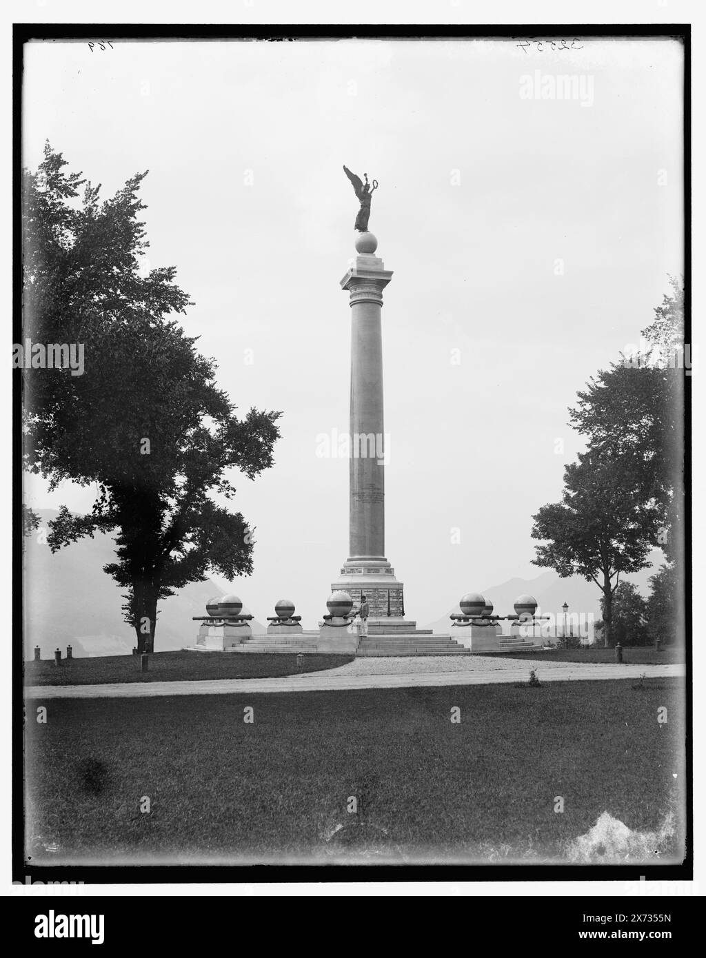 Battle Monument, West Point, N.Y., titolo da giacca, '789' su negativo. Detroit Publishing Co. n. 032554., Gift; State Historical Society of Colorado; 1949, Monuments & Memorials. , Università e college. , Stati Uniti, storia, Guerra civile, 1861-1865. , Stati Uniti, New York (Stato), West Point. Foto Stock