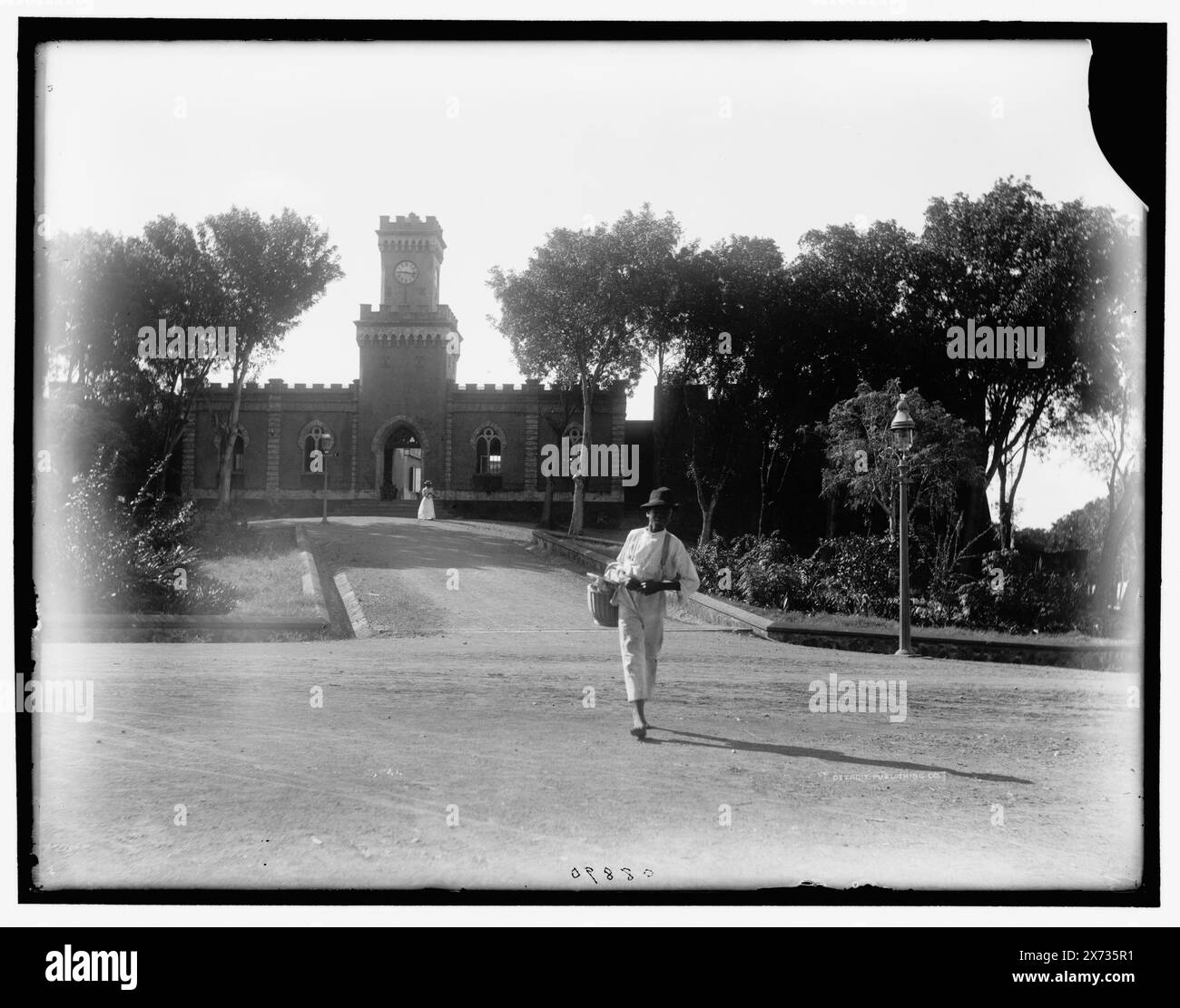 Barracks, St. Thomas, W.I., The, locale based on Detroit, Catalogue J (1901)., Detroit Publishing Co. N. 08890., Gift; State Historical Society of Colorado; 1949, caserma. Isole Vergini americane, Charlotte Amalie. Foto Stock