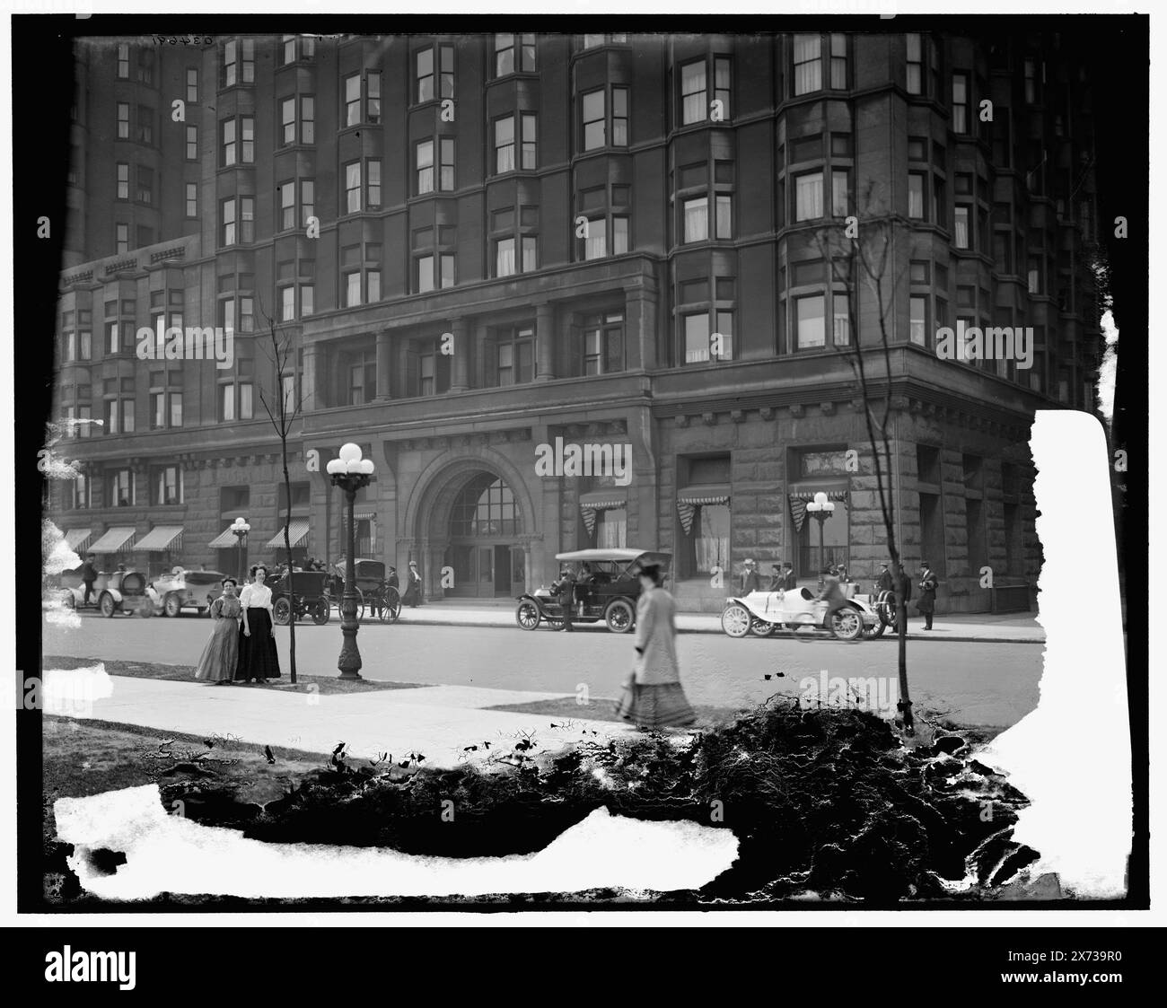 Ingresso all'Auditorium annex, Chicago, Ill., Title from jacket., possibilmente di Hans Behm., Detroit Publishing Co. N. 034691., Gift; State Historical Society of Colorado; 1949, auditorium. , Strade. , Stati Uniti, Illinois, Chicago. Foto Stock