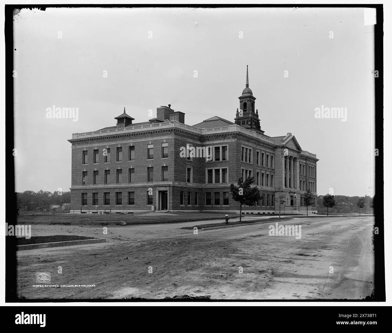 Simmons College, Boston, Massachusetts, '3275' su negativo., Detroit Publishing Co. No 019740., Gift; State Historical Society of Colorado; 1949, Università e college. , Strutture educative. , Stati Uniti, Massachusetts, Boston. Foto Stock