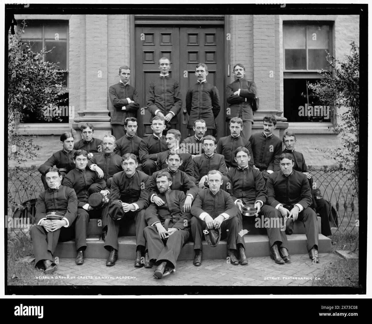A Group of Cadets, U.S. Naval Academy, Date based on Detroit, Catalogue J (1901)., Detroit Publishing Co. N. 021386., Gift; State Historical Society of Colorado; 1949, United States Naval Academy. , Studenti. , Università e college. , Istruzione militare. , Stati Uniti, Maryland, Annapolis. Foto Stock