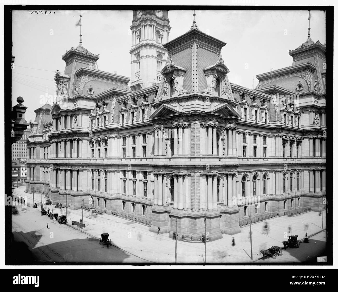 City Hall, Philadelphia, Pa., Title from jacket of A negative., negative A is bottom part of image; negative B is top part., '319' on A negative; '319 B' on B negative., Detroit Publishing Co. No. 033780., Gift; State Historical Society of Colorado; 1949, City & Town Hall. , Stati Uniti, Pennsylvania, Filadelfia. Foto Stock