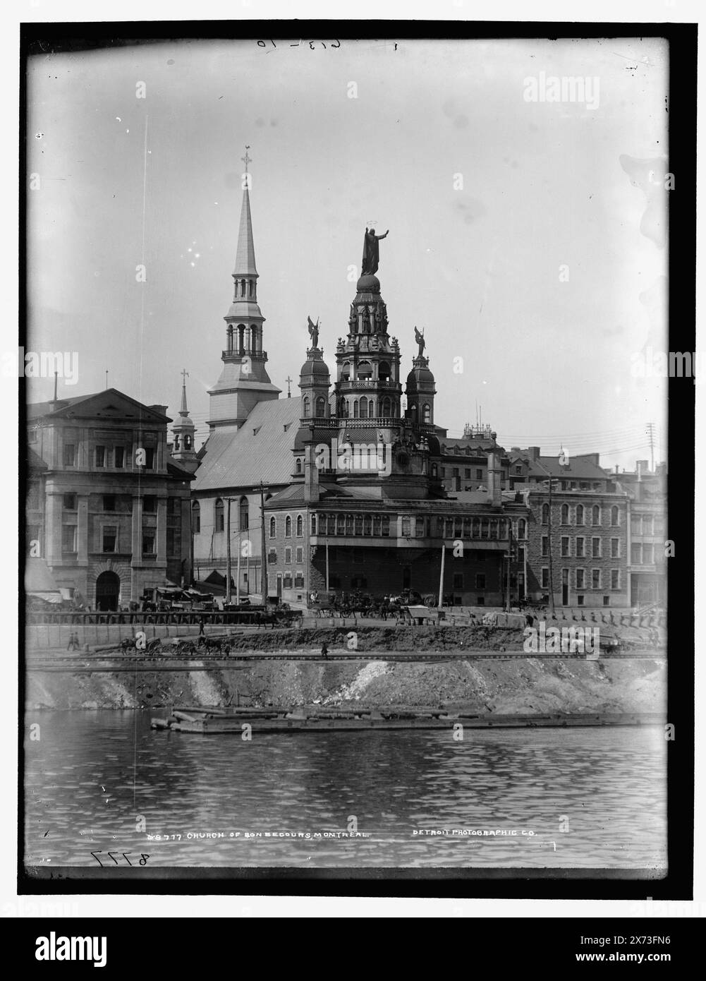 Church of Bonsecours, Montreal, Date based on Detroit, Catalogue J (1901)., '613-10' and 'C 11' on negative., Detroit Publishing Co. No 08777., Gift; State Historical Society of Colorado; 1949, Notre Dame de Bonsecours (Montreal, Quebec) , chiese cattoliche. , Canada, Quebec (Provincia), Montreal. Foto Stock