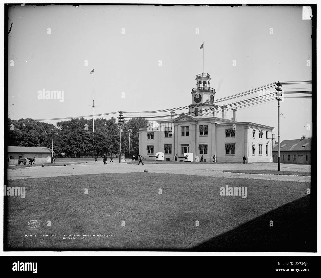 Sede principale, Portsmouth Navy Yard, Kittery, me. '4276' su negativo., Detroit Publishing Co. n. 070503., Gift; State Historical Society of Colorado; 1949, uffici. , Cantieri navali e stazioni navali. , Stati Uniti, Maine, Kittery. Foto Stock