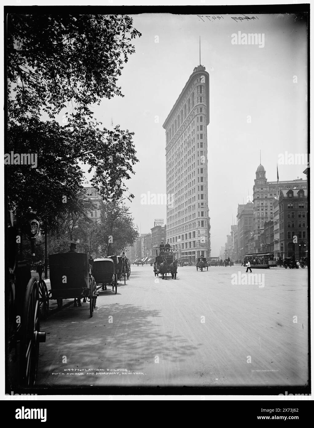 Flat-Iron Building, ad esempio Flatiron, Fifth Avenue e Broadway, New York, Detroit Publishing Co. N. 014477., Gift; State Historical Society of Colorado; 1949, uffici. , Grattacieli. , Stati Uniti, New York (Stato), New York. Foto Stock