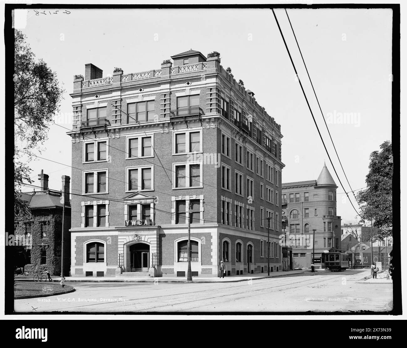 Y.W.C.A. Building, Detroit, Mich., Date based on Detroit, Catalogue P (1906)., 'G 2128' on negative., Detroit Publishing Co. N. 018765., Gift; State Historical Society of Colorado; 1949, Organizations' Facilities. , Stati Uniti, Michigan, Detroit. Foto Stock