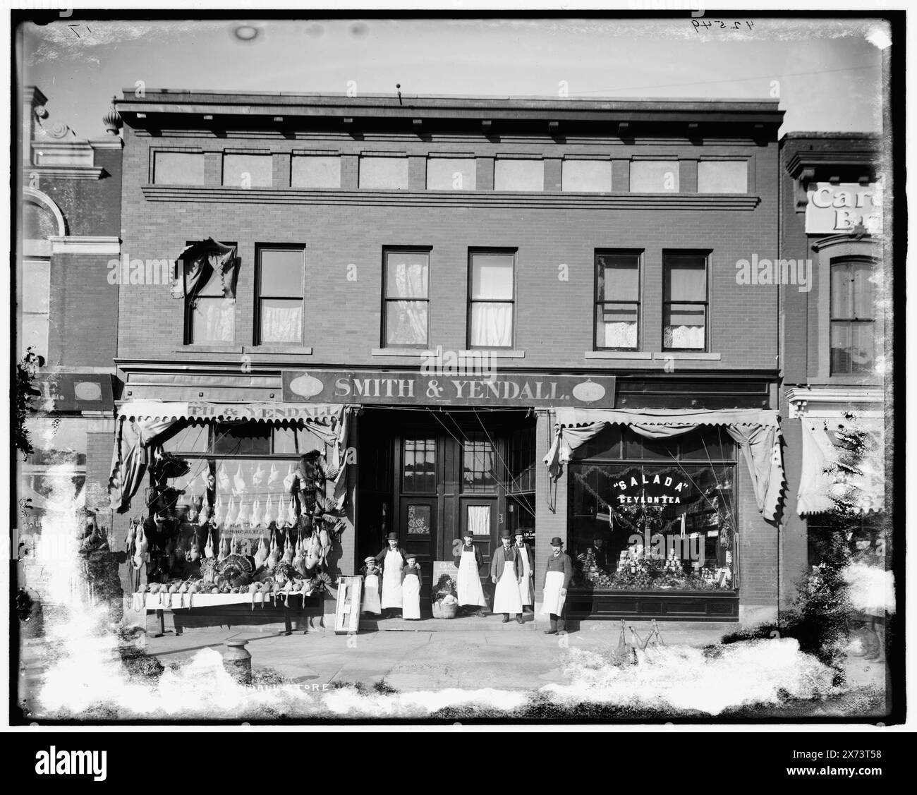 Smith & Yendall Store Detroit, Mich., parte del titolo da giacca., '17' e 'Detroit Photographic Co.' su negative., Detroit Publishing Co. N. 042549., Gift; State Historical Society of Colorado; 1949, Smith & Yendall. , Macellerie. , Negozi generici. , Stati Uniti, Michigan, Detroit. Foto Stock